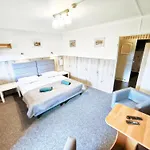 Pokoje Goscinne I Apartamenty Krupowki 19
